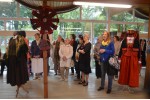 Dėmesys moters puošmenai – sijonui