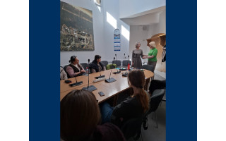 2025 m. gegužės 30 d. vyko mokymai kaip aptarnauti silpnaregius ar neregius asmenis