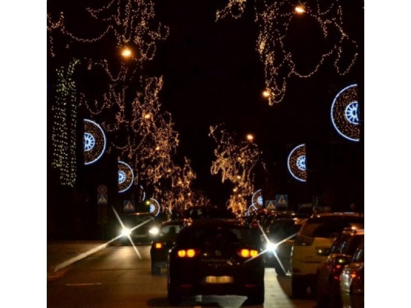 Kalėdų šviesos miestas Palanga suspindo tūkstančiais šventinių lempučių