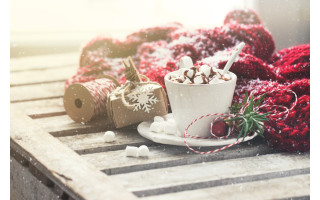 Su Šv. Kalėdomis ir Naujaisiais metais Palangos literatų klubo „Takai per kopas“ kūrėjai sveikina eilėmis