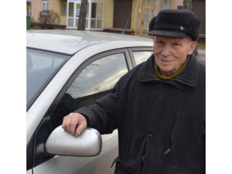 Vasarą 90-ąjį gimtadienį švęsiantis palangiškis Petras Jonušas