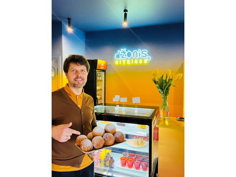 Kaip į gimtąją Klaipėdą sugrįžęs Džonis atidarė restoraną ir sukūrė šaltibarščių dešrainį