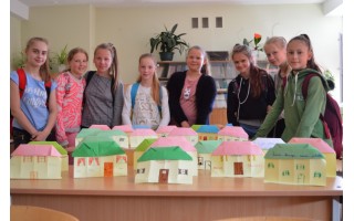 „Baltijos“ penktokai dalyvavo pilietinėje iniciatyvoje „Palikti namai...“