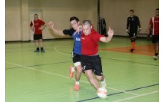 Šiandien išaiškės salės futbolo turnyro nugalėtojai