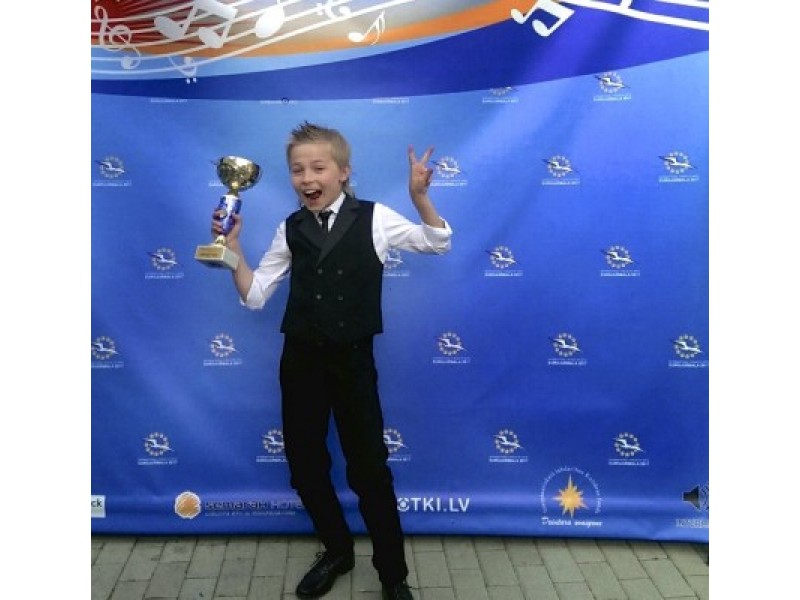 Palangiškis Kristupas – geriausias festivalio „EuroJurmala 2017“ solistas
