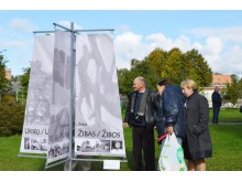 A. Bukauskienės parengtoje kompozicijoje apie senąsias šventojiškių gimines, savo artimuosius išvydo ir lietuviai, ir latviai. 