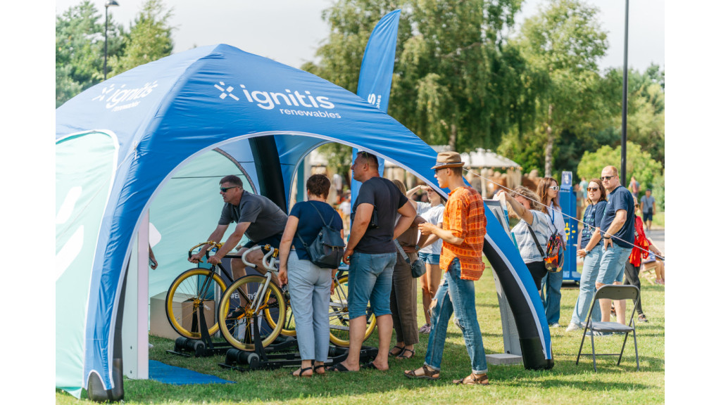 „Ignitis renewables“ Žvejų šventėje Šventojoje kvietė pažinti vėjo energetiką 