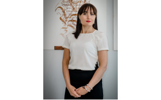 Palangos senosios gimnazijos direktorė Sandra Žutautienė: „2026-uosius žymės iš esmės atnaujinta valstybinių brandos egzaminų laikymo tvarka"