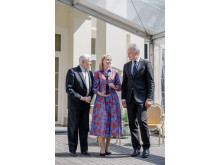 Profesorei Tatjanai Paulauskienei Lietuvos Respublikos Prezidentūroje buvo įteikta Prezidento Valdo Adamkaus gamtosauginė premija.