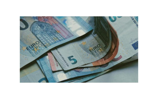 Rusakalbis vyras iš palangiškio išviliojo beveik 3,5 tūkst. eurų