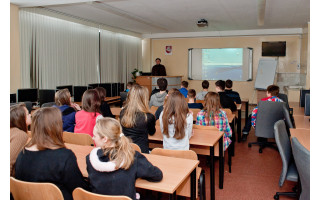 Naujos Švietimo įstatymo pataisos: siūloma, kad mokinių mokymosi krūvį reguliuotų švietimo, o ne sveikatos ministras