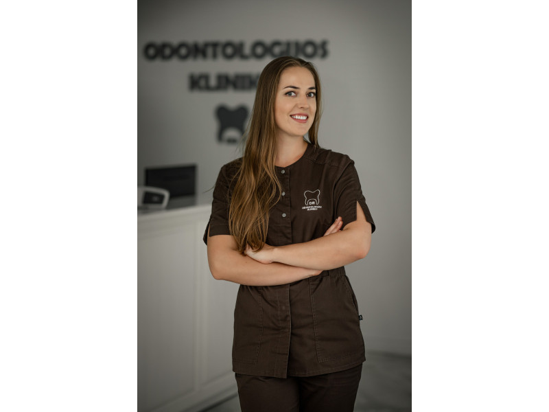 DR Odontologijos klinikos Palangoje burnos higienistė Justina Urbonaitė. LT-Foto nuotr.