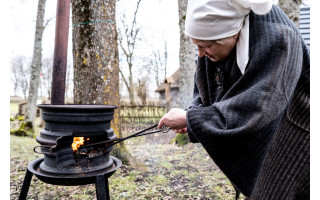 Nauja pramoga Kretingos rajone – nakvynė ant šieno ir žemaitiški gardumynai