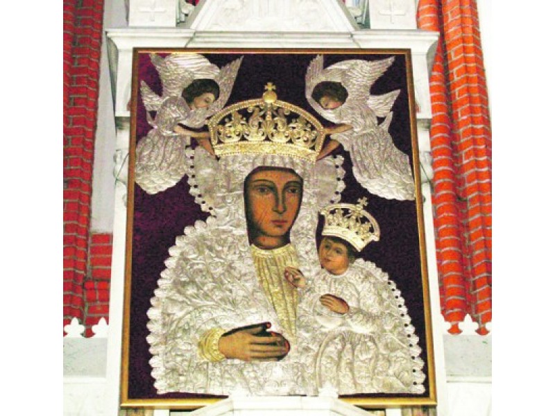 Paveikslas „Švč. Mergelė Marija su Vaikeliu“ bei bažnyčioje dalimis išlikę barokiniai jo aptaisai, 2006–2008 m. restauruoti P. Gudyno restauravimo centre ir atgavo savo autentišką vaizdą.