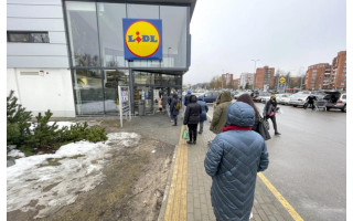 Palangoje dėl įtariamo gaisro pavojaus evakuota „Lidl“ parduotuvė