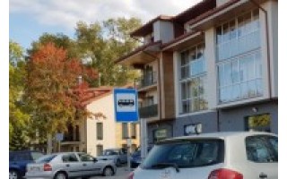 Ganyklų gatvės stotelė tapo automobilių statymo aikštele
