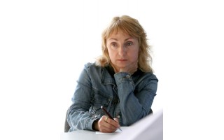 Poetė Elena Karnauskaitė: nepaslėpusi savo savasties stalčiuje