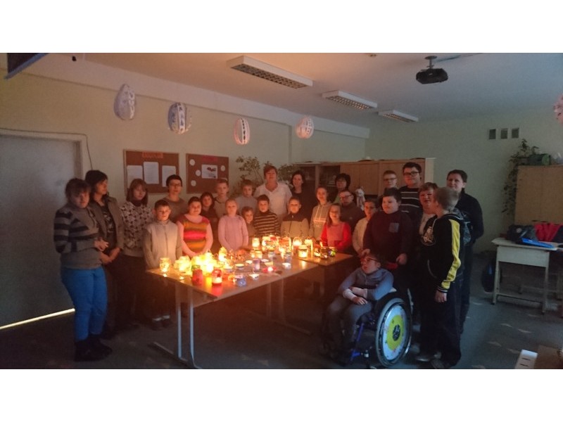 Kalėdinių žibintų šviesa Vlado Jurgučio mokykloje