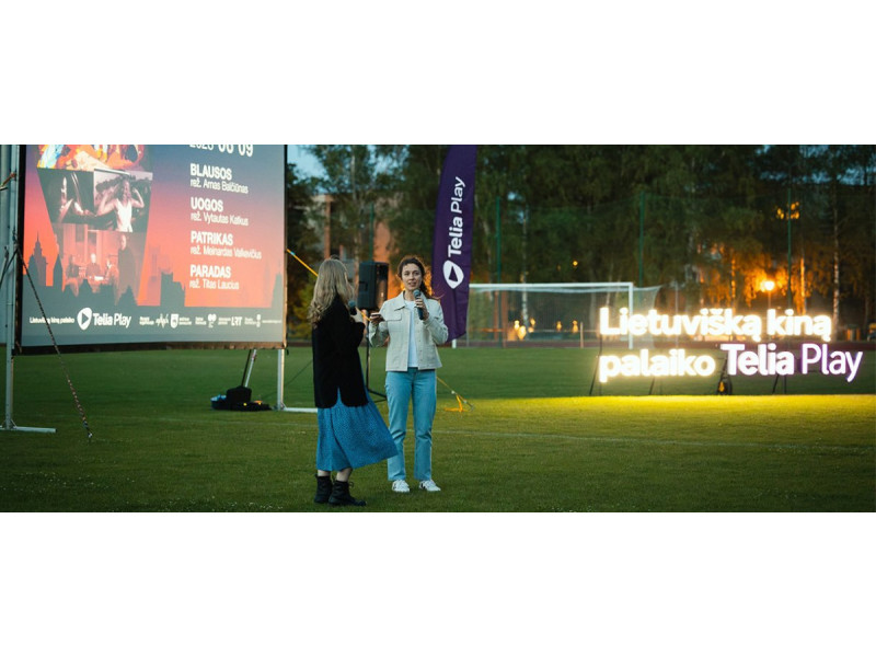 Festivalis „Sidabrinės gervės naktys“ tęsiasi: kinas po atviru dangumi laukia dar 8-iuose Lietuvos miestuose