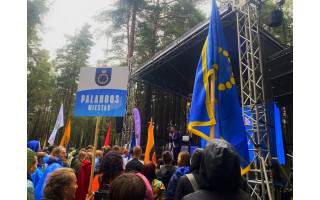 Palanga kelia Jaunimo vasaros akademijos vėliavą – į kurortą suvažiuos jaunuoliai ne tik iš Lietuvos