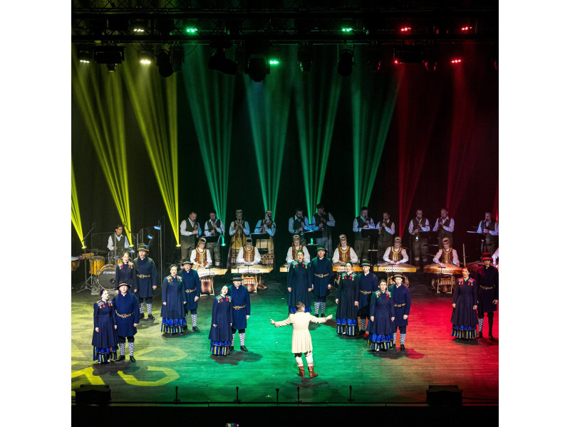 Vienybės ir laisvės dvasia pilnutėlėje Palangos koncertų salėje Vasario 16-ąją