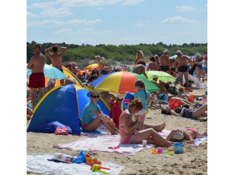 Vasaros kaip nebūta: poilsiautojų mažėjo ir dėl žvarbių orų, ir didelių kainų