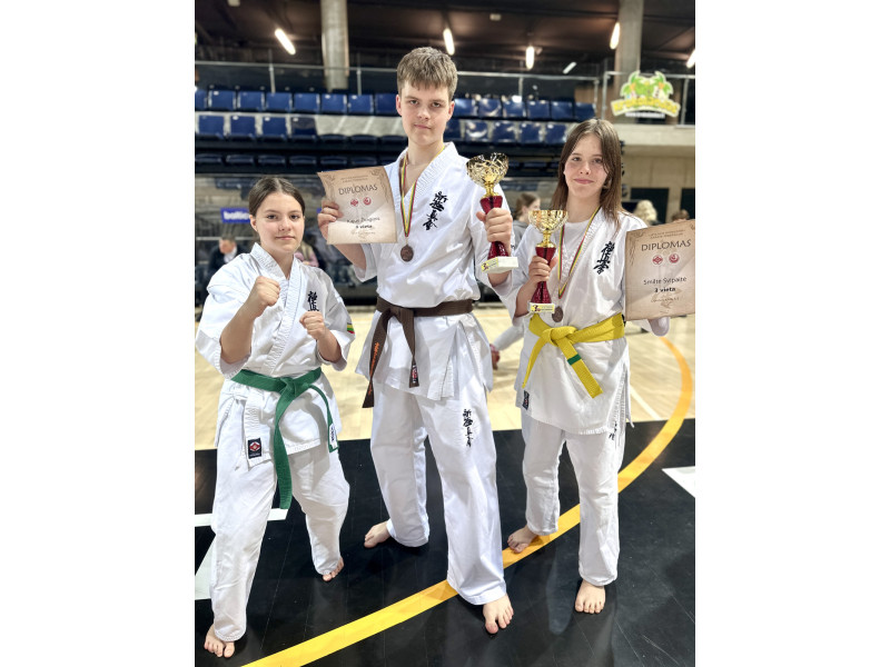 Rusnė Svipaitė, Kajus Žvaginis, Smiltė Svipaitė