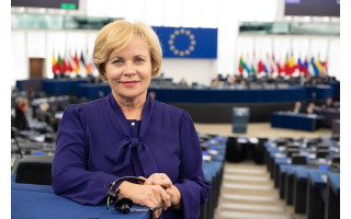 Europarlamentarė Rasa Juknevičienė: „Turime Ukrainai padėti laimėti karą!“