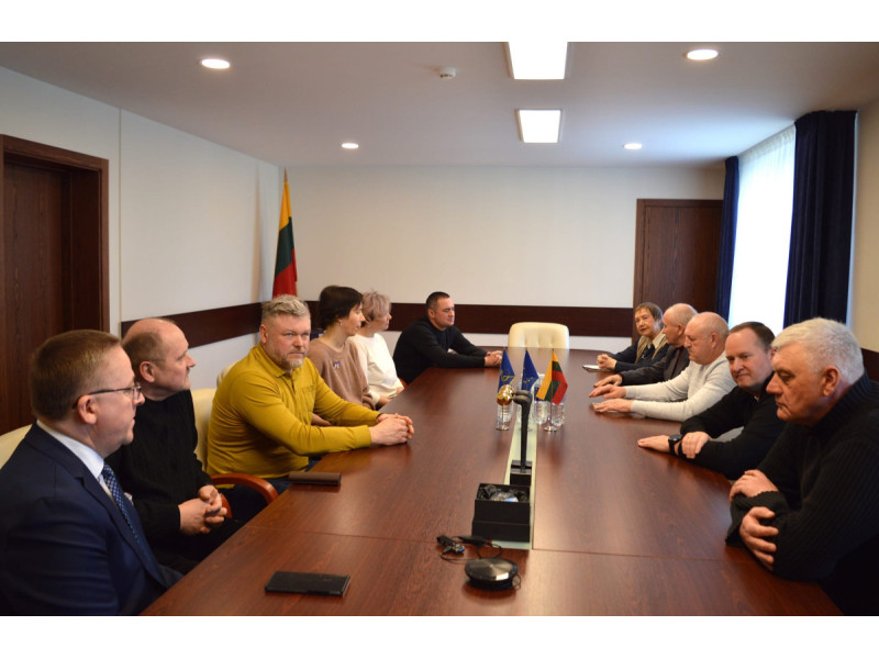 Kretingos Darbėnų bendruomenių atstovai inicijuoja seniūnijos prijungimą prie Palangos, o Palangos meras Šarūnas Vaitkus suteikia jiems viltį