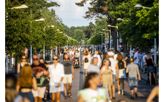 Kurortų verslai ieško sezoninių darbuotojų, daugiausia reikia pajūryje