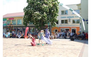 Vaikai savąją dieną minėjo su klounais, dainomis ir atrakcionais