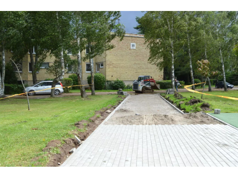 © Šiemet tarp kitų darbų Palangoje atnaujintas ir šaligatvis nuo parduotuvės IKI, esančios Taikos g. 68A, iki Sodų g. 59 namo. Palangos miesto savivaldybės nuotr.