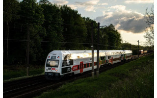 Vilniečiai „Pajūrio ekspresu“ į Nidą važiuoti nenori: rėžia – net į Tenerifę nusigautų greičiau