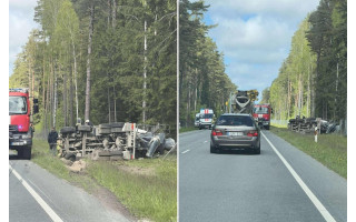 Kelyje tarp Palangos ir Šventosios apvirto betonvežis – sulėkė visos tarnybos