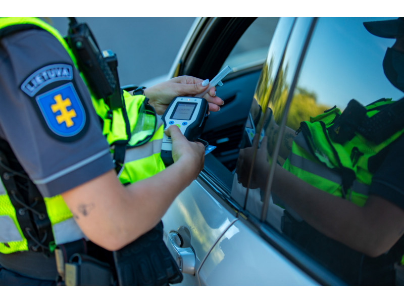 Per ilgąjį savaitgalį Klaipėdos apskrities kelių policijos pareigūnai nustatė net 25 neblaivius vairuotojus