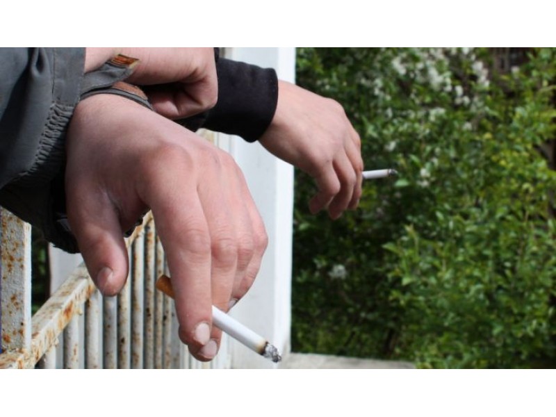 Kaimynų uostymo metas – Palangos savivaldybė sulaukė 7 prašymų apriboti rūkymą daugiabučiuose 