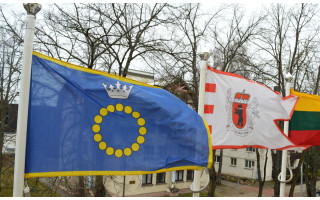 Palangos vėliavos savaitę kviečiame pastatus papuošti miesto simboliu 