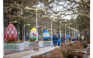 Palangos J. Basanavičiaus gatvę papuošė Margučių alėja