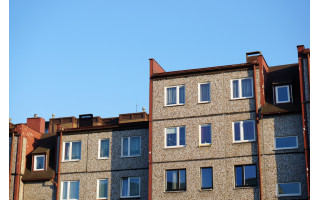 Galvojantiems apie daugiabučio renovaciją siūlo suskubti – paramą gaus pirmieji pateikę paraiškas 