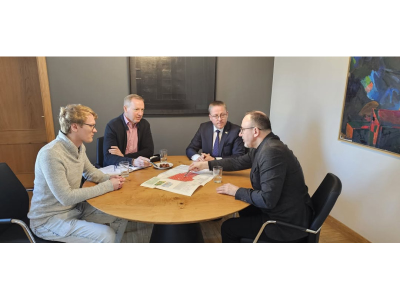 Palanga statys meno galeriją – jai parinkta vieta Vytauto gatvės pradžioje, priešais Birutės parką, vadinamojoje Žiemos aikštėje