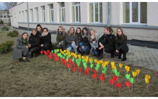 Gimnazijoje pilietinė iniciatyva „Žydėk, Lietuva"