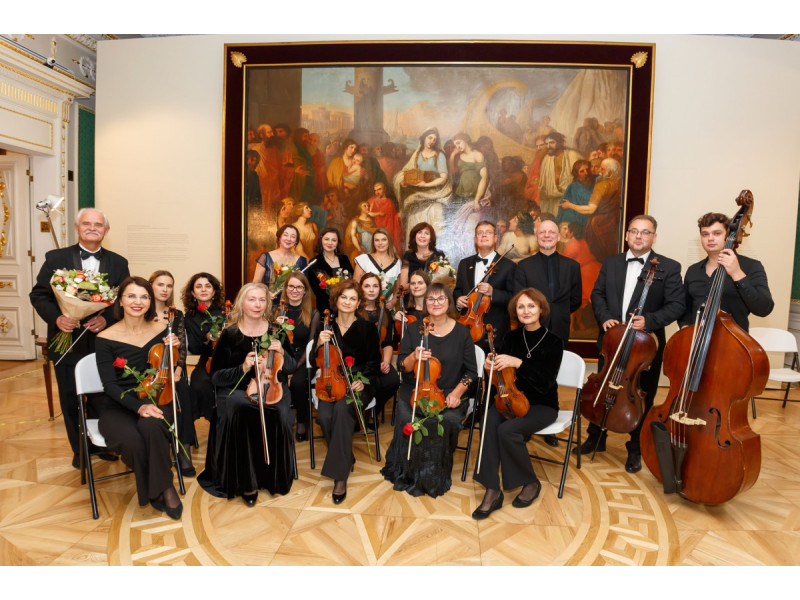 Užburiantis kamerinio orkestro „Cantus“ koncertas „Pavasario Glissando“