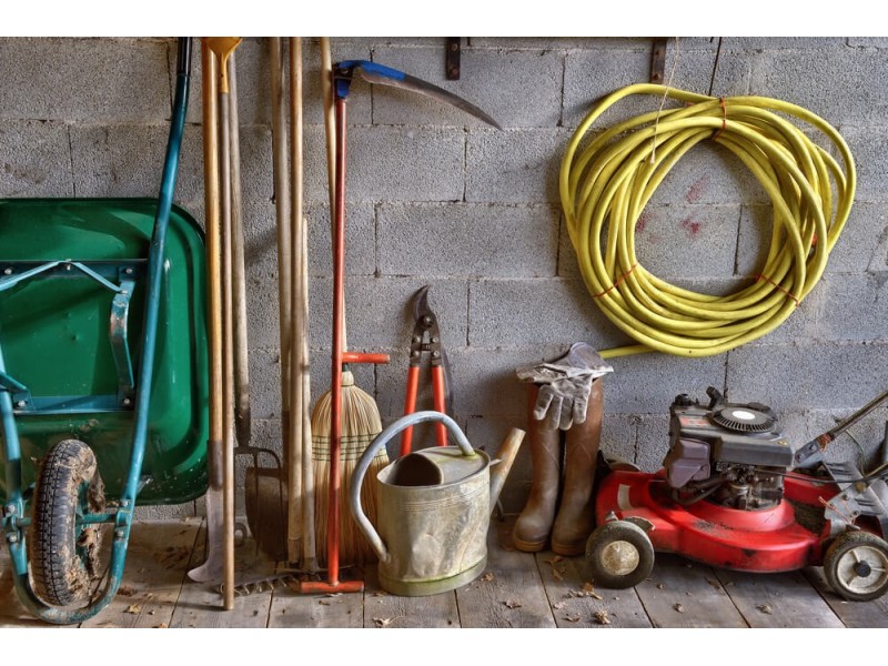 Sodo įranga ir įrankiai, kuriuos privalu turėti namuose