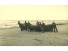 Į žvejybą, ~1930-1933 m.