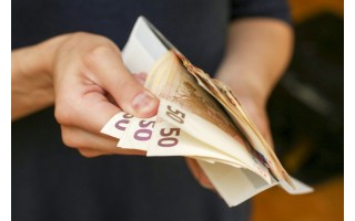 Kokių finansinių įpročių turėtumėte laikytis: metinis planas