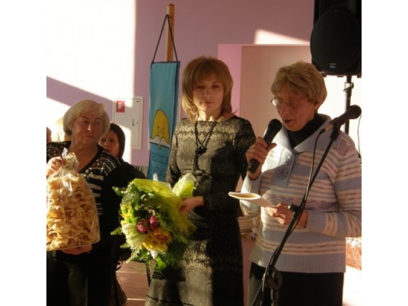 A. Pečiukonio nuotraukoje – palangiškiai TAU šventėje: (iš kairės) V. Želvienė, V. Varpiotienė, L. Umbrasienė ir T. Moleckienė.