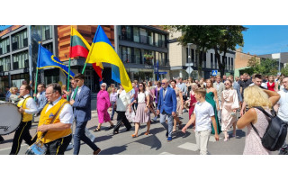 Įteikti brandos atestatai 114 Palangos senosios gimnazijos abiturientų (FOTO GALERIJA)