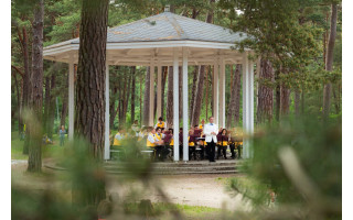 Palangos botanikos parke – Joninės tarpukario stiliumi