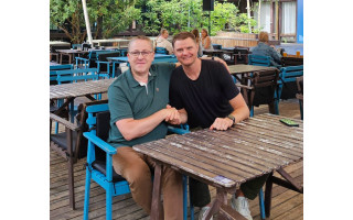 Meras Šarūnas Vaitkus susitiko su Renaldu Seibučiu: kalbėjosi apie „Žalgirį“, Palangos sportą ir krepšinį