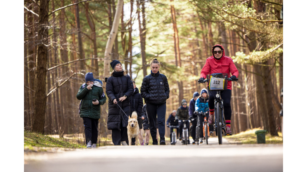 Palangos kultūros centras kviečia prisijungti prie renginių ciklo „Palangos dienos 2026“ ir balandžio 6 d. kartu leistis į tradicinį žygį „Gintaro kelias“ bei aktyvaus judėjimo akciją „Riedam“
